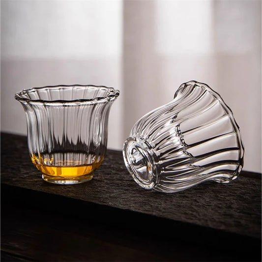 Japanese Style 2Pcs/Lot 100ML Petal Shape Glass Kung Fu Teacup Heat Resistant Tea Set Tea Cup Tasting Sake Wine Cup